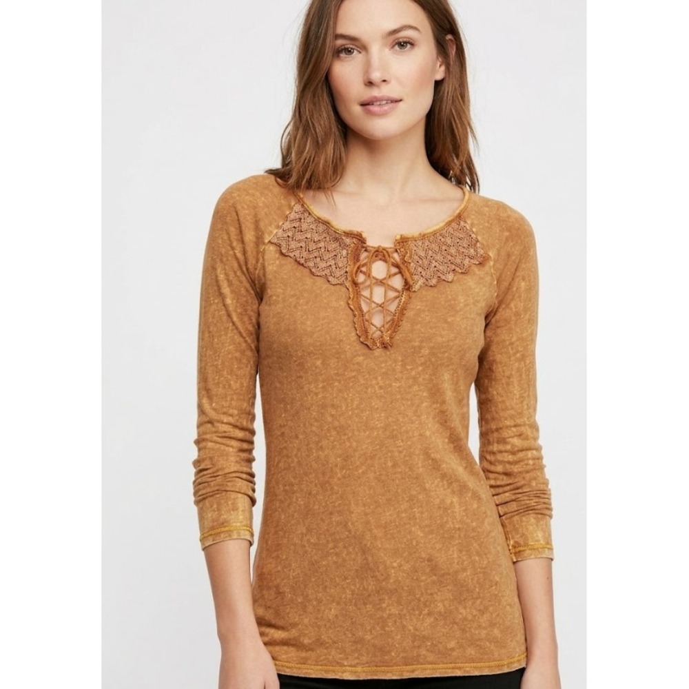 Gimmicks by BKE Lace‎ Up Top Medium Brown Acid Wash Crochet Boho Festival
